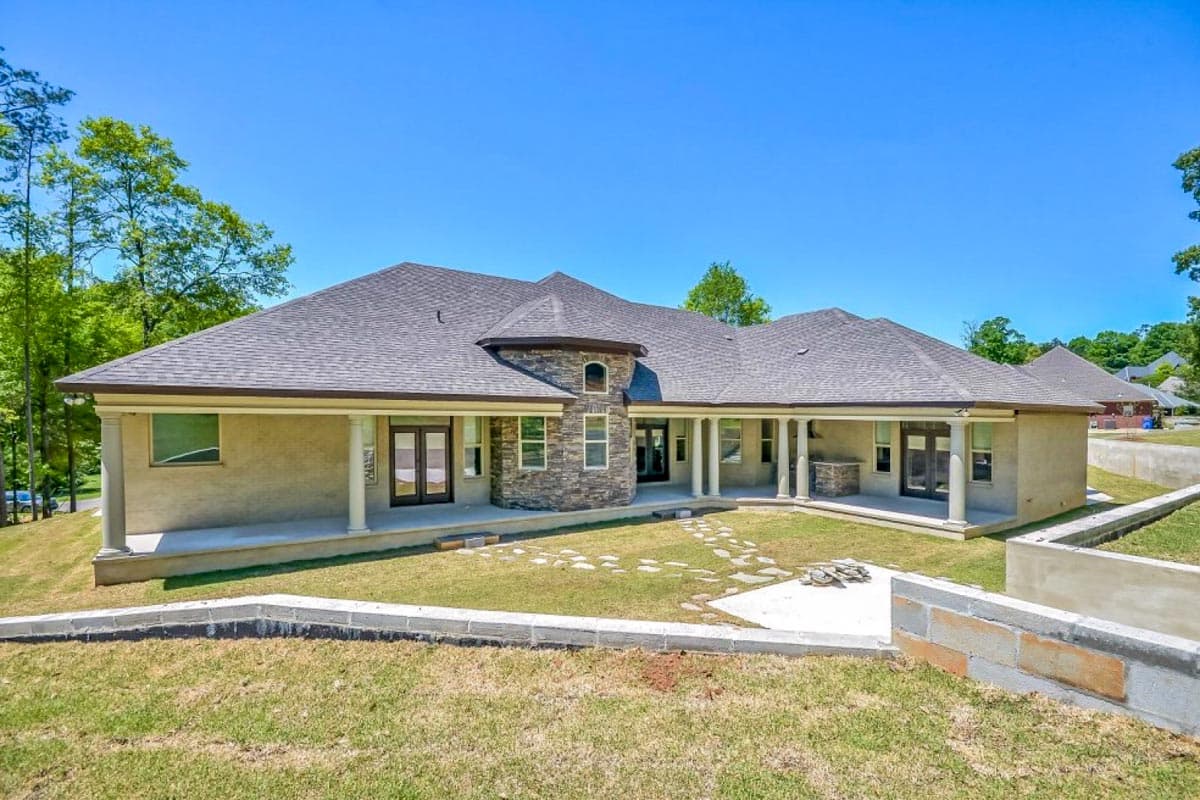 Plan 86305HH: One-Story House Plan with Octagonal Study and Exercise Room with Full Bath - Image #7 - Florida-Style, Mediterranean, Spanish, Transitional