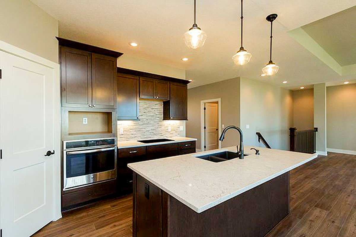 Plan 890077AH: Single-Level Craftsman Ranch Home Plan with Split Bed Layout - 1703 Sq Ft - Image #11 - Craftsman, Ranch