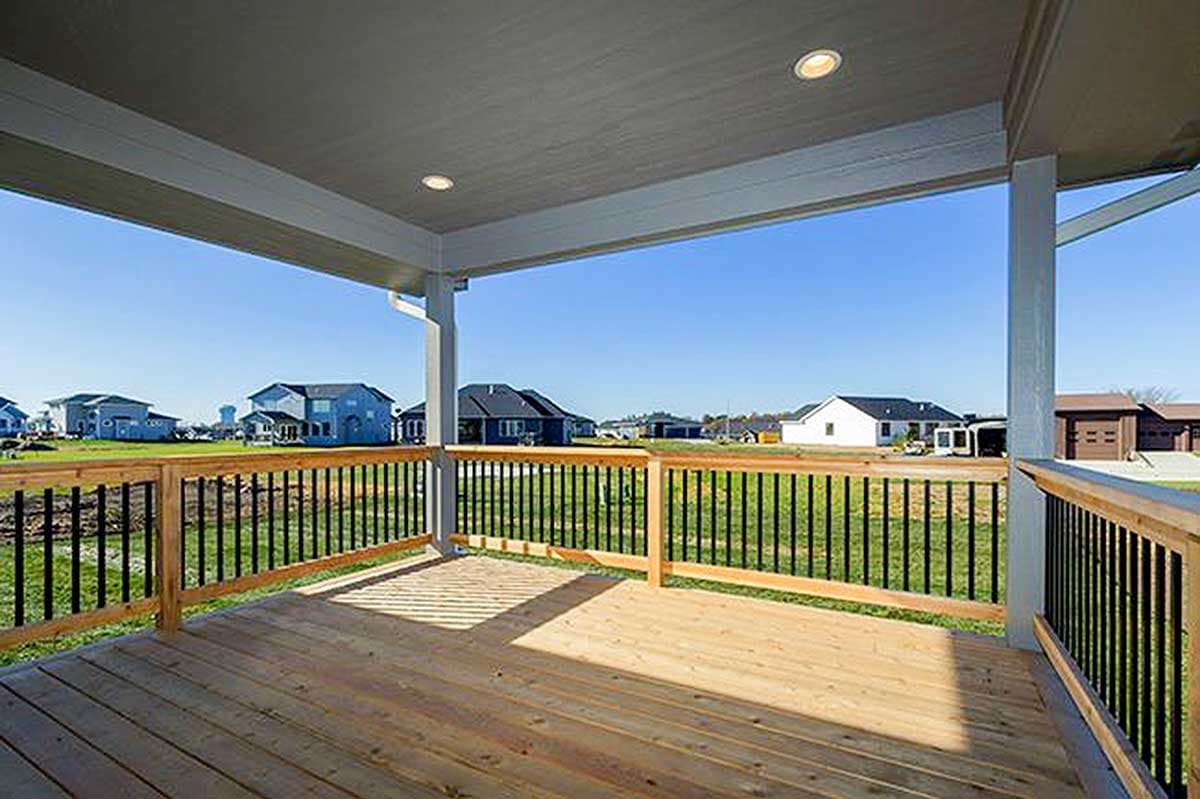 Plan 890077AH: Single-Level Craftsman Ranch Home Plan with Split Bed Layout - 1703 Sq Ft - Image #23 - Craftsman, Ranch