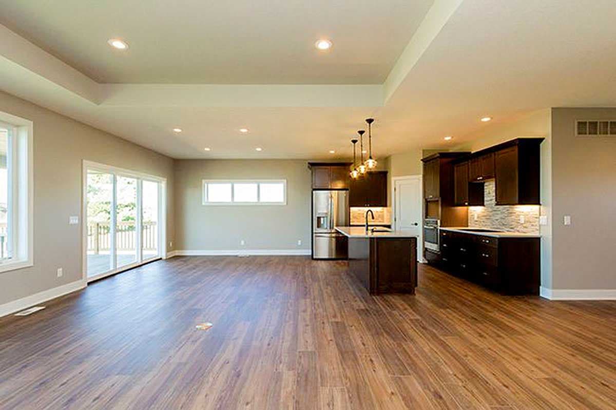 Plan 890077AH: Single-Level Craftsman Ranch Home Plan with Split Bed Layout - 1703 Sq Ft - Image #8 - Craftsman, Ranch