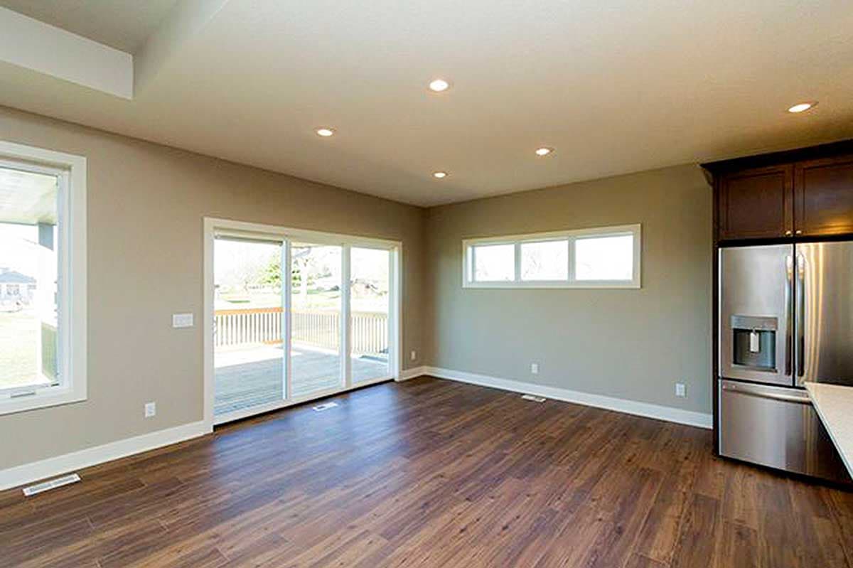 Plan 890077AH: Single-Level Craftsman Ranch Home Plan with Split Bed Layout - 1703 Sq Ft - Image #9 - Craftsman, Ranch