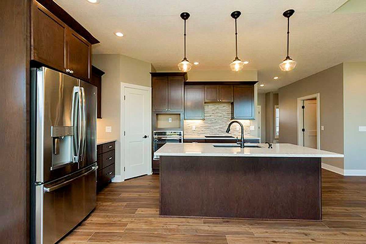 Plan 890077AH: Single-Level Craftsman Ranch Home Plan with Split Bed Layout - 1703 Sq Ft - Image #10 - Craftsman, Ranch