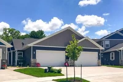 Craftsman Duplex with Matching 2-Bedroom Units