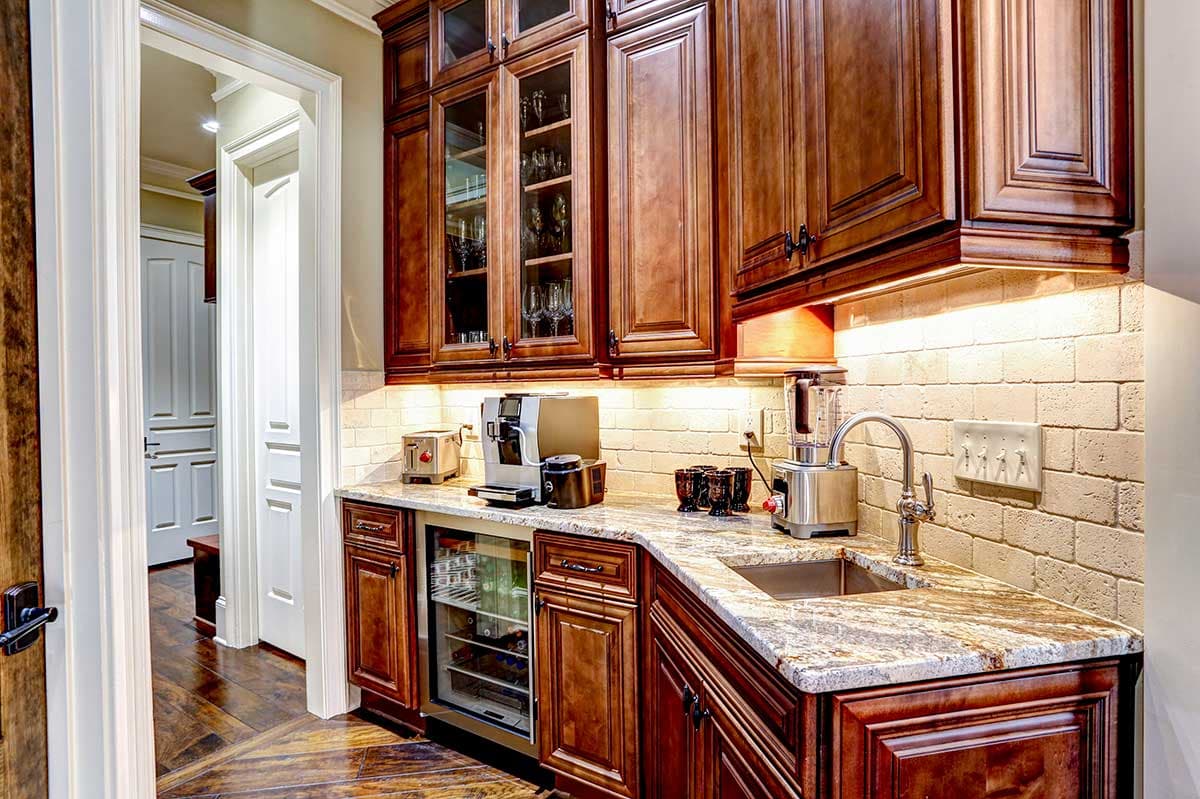 Plan 25644GE: Luxury Craftsman with 2nd floor Guest Suite - Image #34 - Craftsman, European, Rustic, Traditional