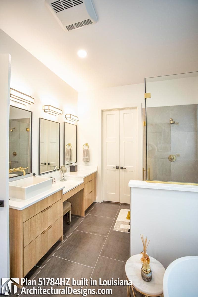 Client Photo id:  417000