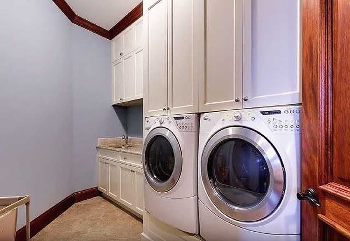 Plan 25646GE: Showcase Craftsman Home Plan with Curved Rear Patio and a 3-Car Garage - 3110 Sq Ft - Image #18 - Craftsman, Mountain