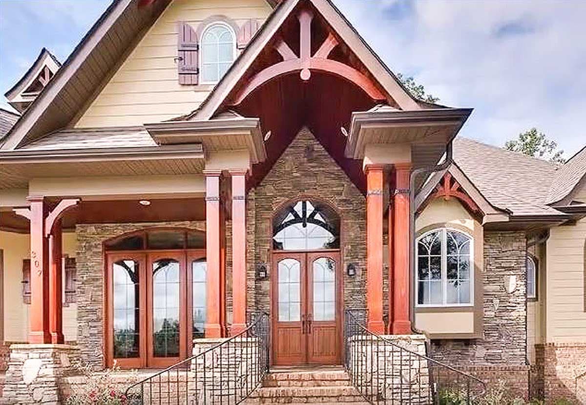 Plan 25646GE: Showcase Craftsman Home Plan with Curved Rear Patio and a 3-Car Garage - 3110 Sq Ft - Image #4 - Craftsman, Mountain