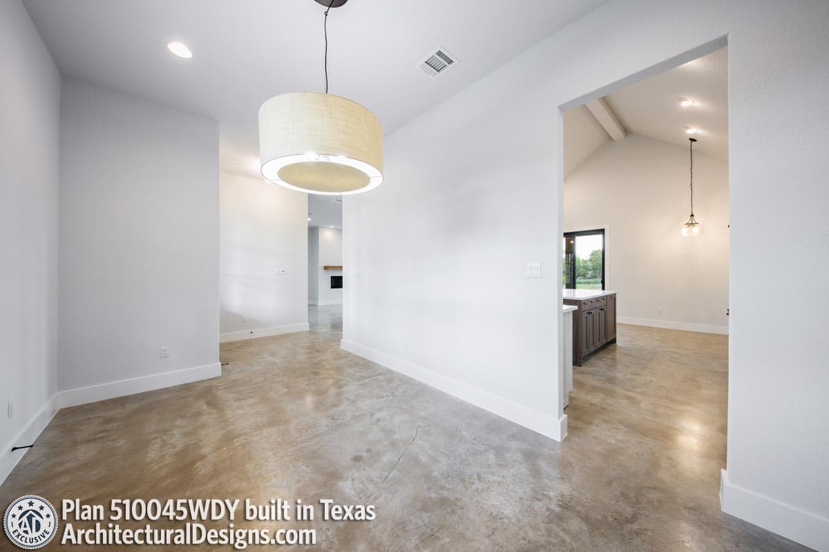 Client Photo id:  374407