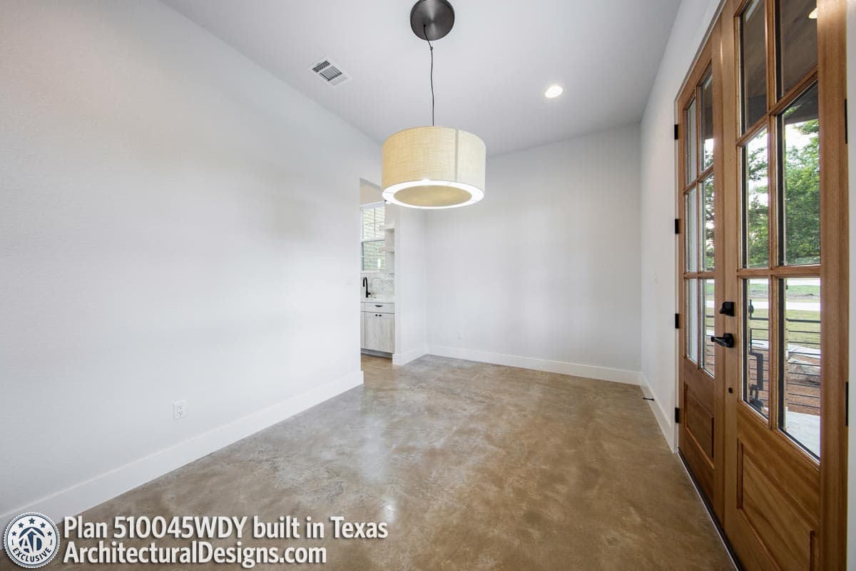 Client Photo id:  374404