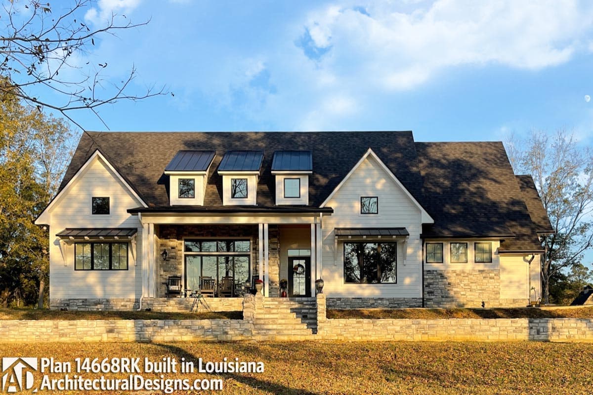 build gallery item - House Plan 14668RK Comes to Life in Louisiana