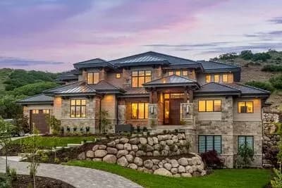 Spacious 4-Bedroom Modern Home Plan with Lower Level Expansion