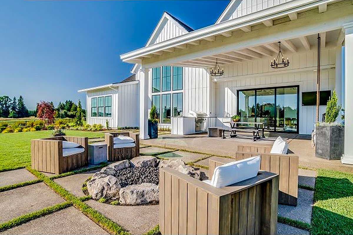 Plan 85269MS: 4-Bed Exclusive Luxury Modern Farmhouse Plan - Image #5 - Country, Farmhouse, Northwest, Southern