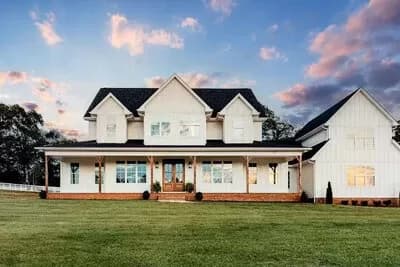 5-Bedroom Farmhouse Plan with Optional Garage Loft