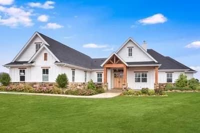 Stunning 5-Bed Craftsman Home Plan with Bonus