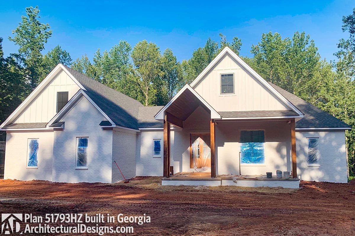 Plan 51793HZ: 4-Bed Country Craftsman House Plan with 2-Car Garage - 2373 Sq Ft - Image #14 - Country, Craftsman, Traditional