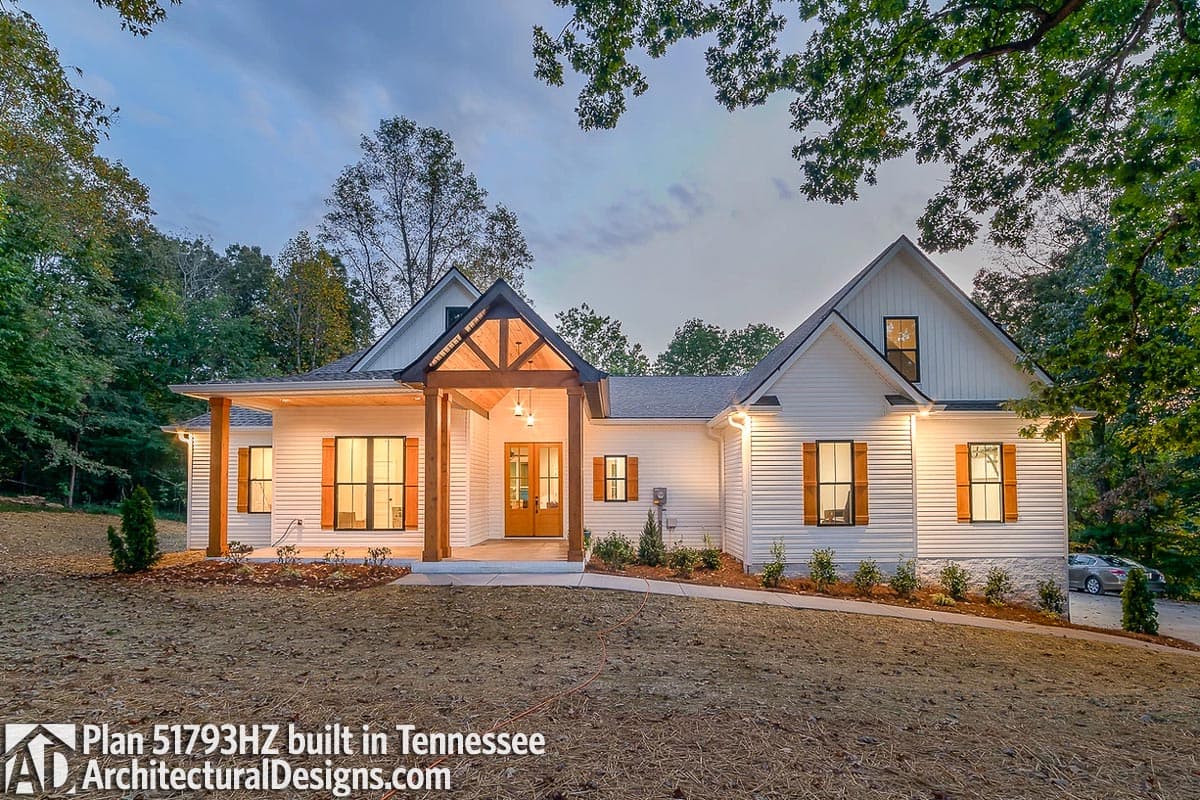build gallery item - House Plan 51793HZ Comes to Life in Tennessee