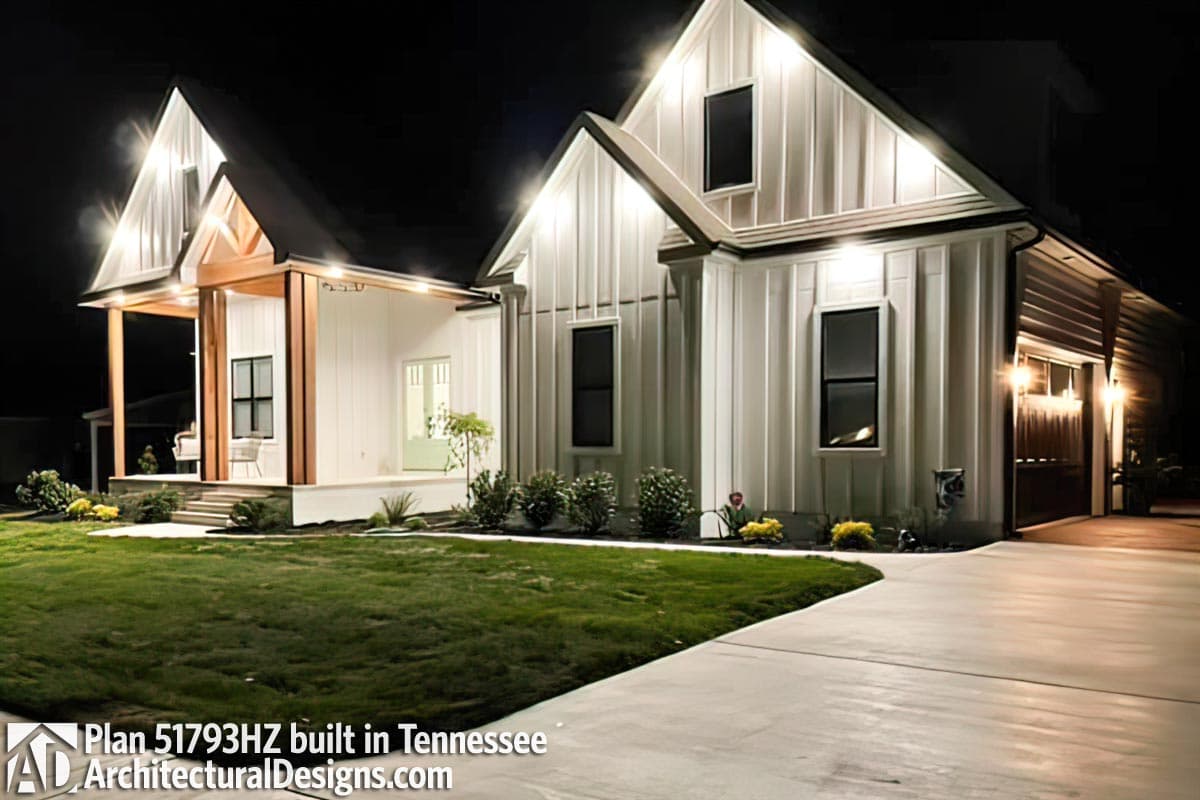 build gallery item - House Plan 51793HZ Comes to Life in Tennessee 