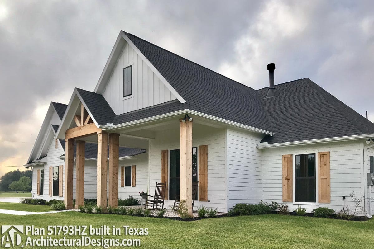 build gallery item - House Plan 51793HZ Comes to Life in Texas
