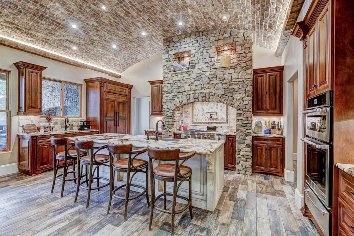 Plan 25656GE: Gorgeous 3-Bed French Country House Plan with Bonus Room and Screen Porch - 2806 Sq Ft - Image #18 - Craftsman, French Country, Rustic, Southern