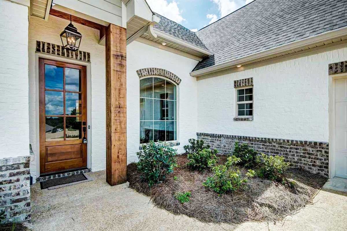 Plan 83912JW: Beautiful 3-Bedroom Acadian House Plan with Bonus Room - 1940 Sq Ft - Image #4 - Acadian, Louisiana-Style, Southern, Traditional