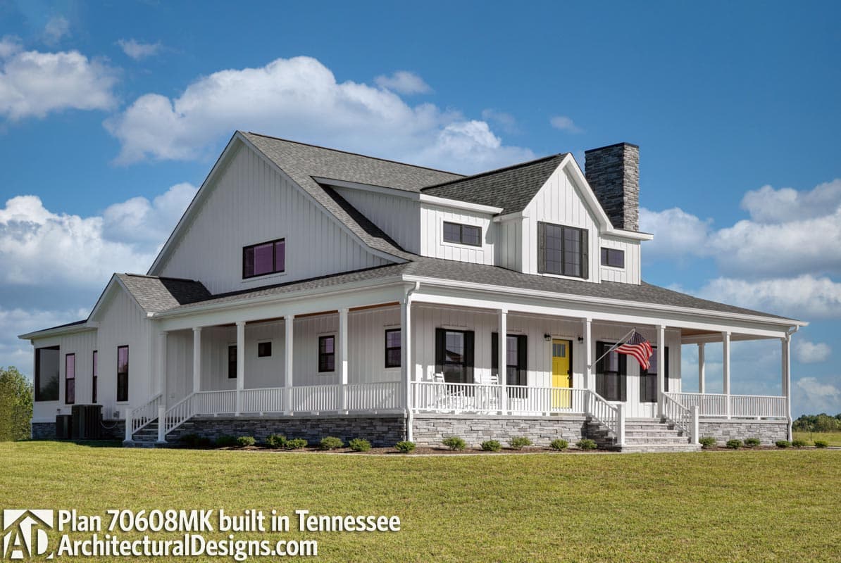 build gallery item - Farmhouse Plan 70608MK Comes to Life in Tennessee