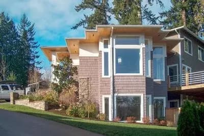 Spectacular 6-Bed House Plan with Walk-Out Basement