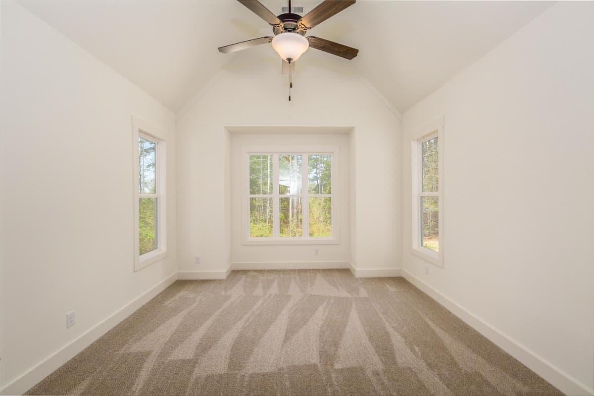 Plan 710061BTZ: Stunning 4-Bed Modern Farmhouse with Bonus Room - Image #7 - Country, Farmhouse, Modern Farmhouse, New American