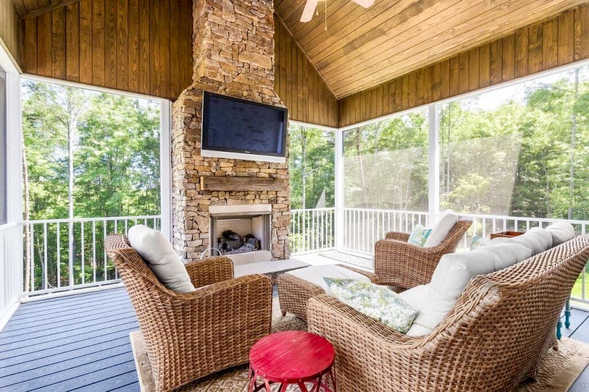 Plan 710048BTZ: 2-Story Country House Plan with Optional Bonus Room Above Garage - Image #14 - Country, Farmhouse, Traditional