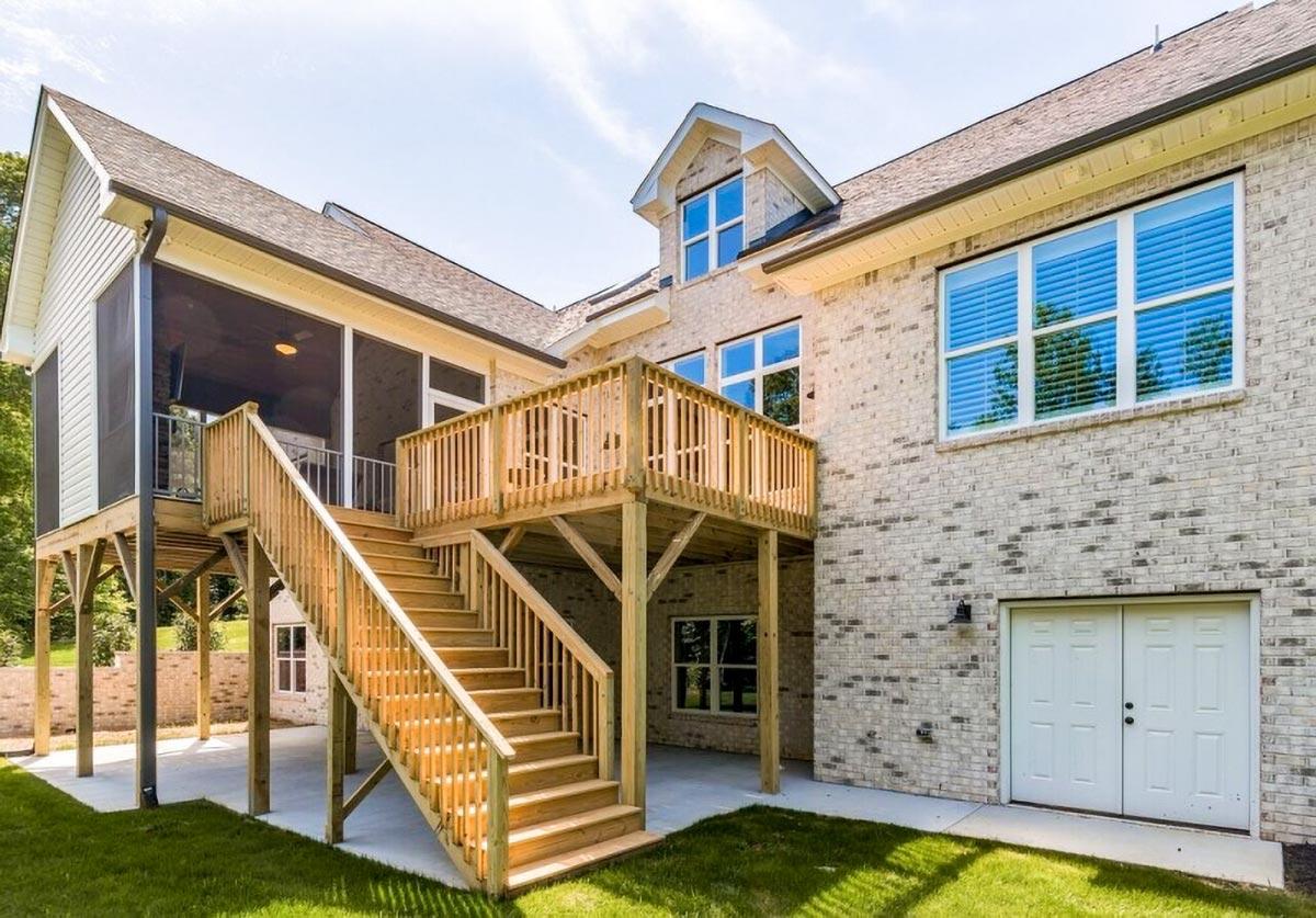 Plan 710048BTZ: 2-Story Country House Plan with Optional Bonus Room Above Garage - Image #15 - Country, Farmhouse, Traditional