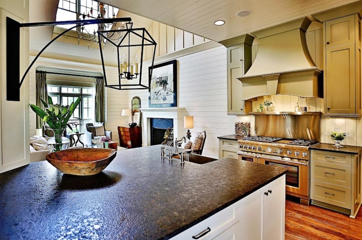 Plan 710083BTZ: Craftsman Home Plan Offering Spacious Luxury Living - Image #17 - Country, Craftsman, New American