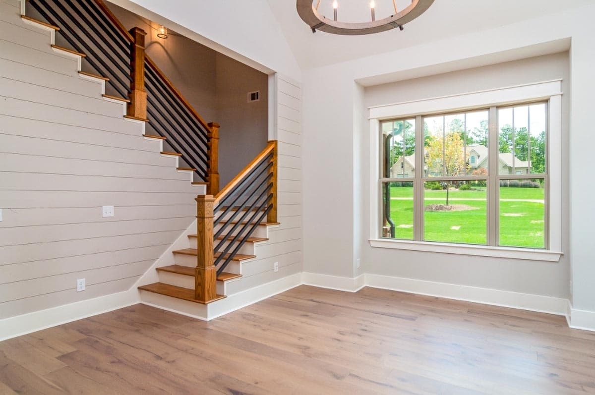 Plan 710095BTZ: 4-Bed Modern Farmhouse Plan with Large Bonus Room - Image #9 - Country, Craftsman, New American, Traditional