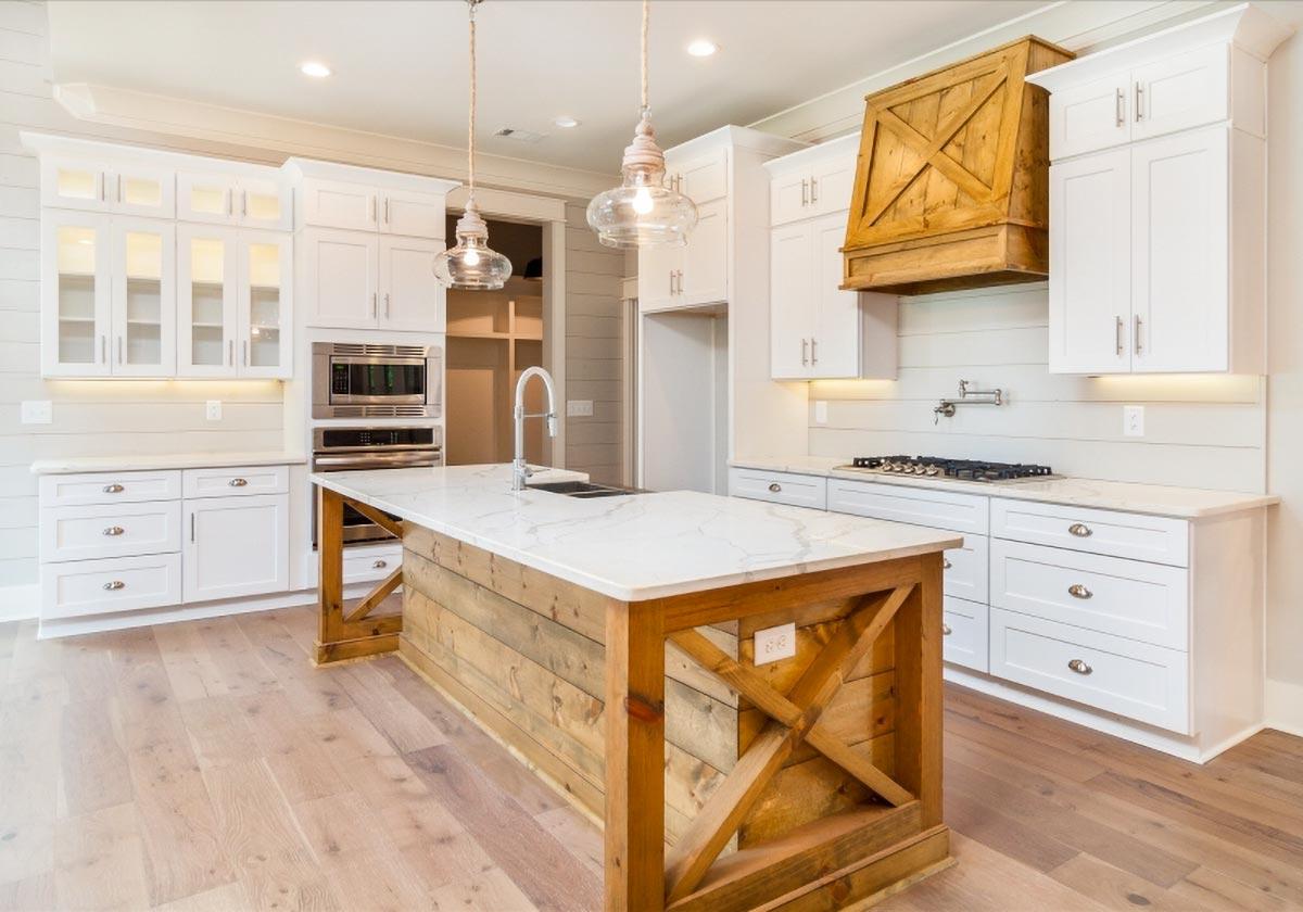 Plan 710095BTZ: 4-Bed Modern Farmhouse Plan with Large Bonus Room - Image #11 - Country, Craftsman, New American, Traditional