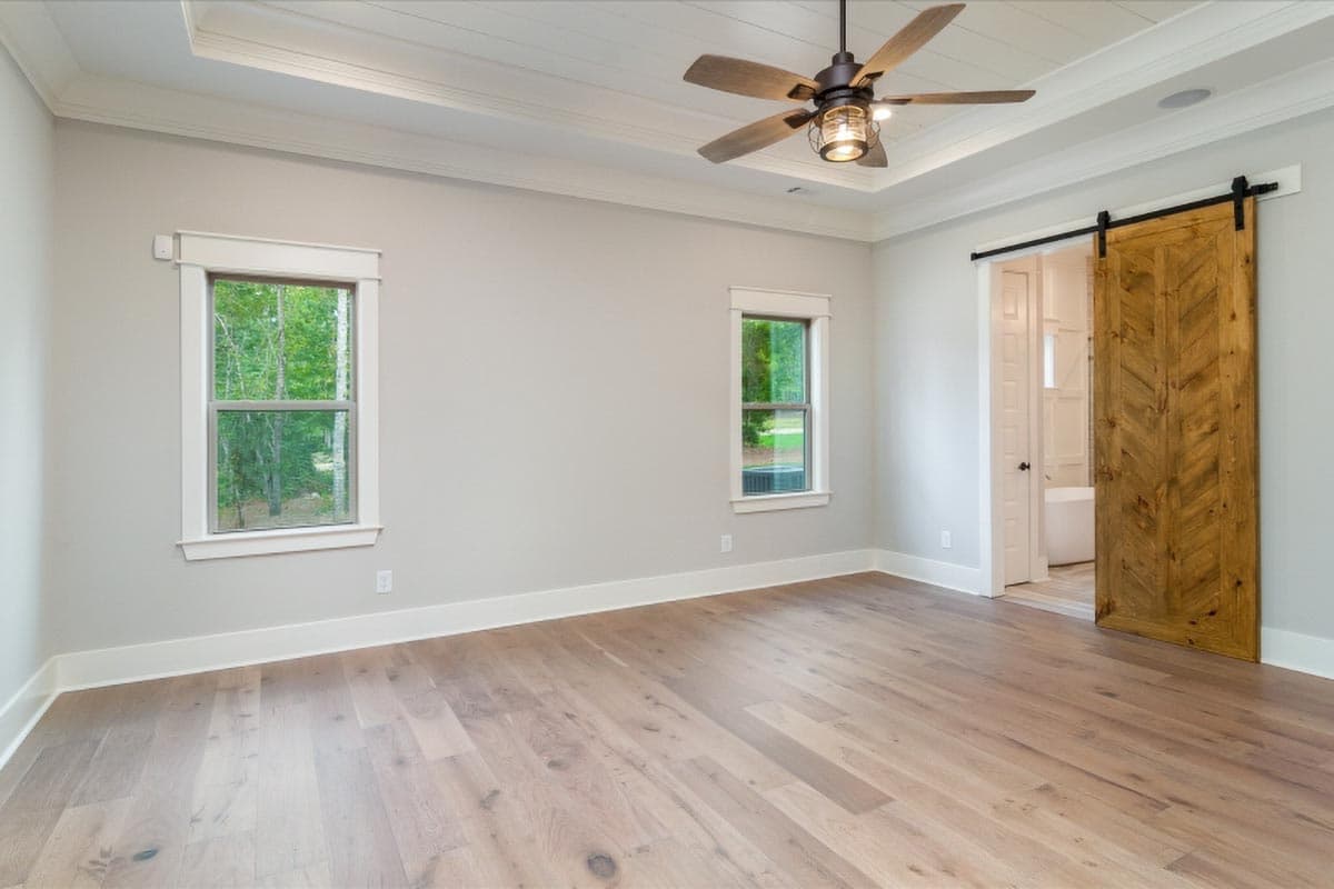 Plan 710095BTZ: 4-Bed Modern Farmhouse Plan with Large Bonus Room - Image #12 - Country, Craftsman, New American, Traditional