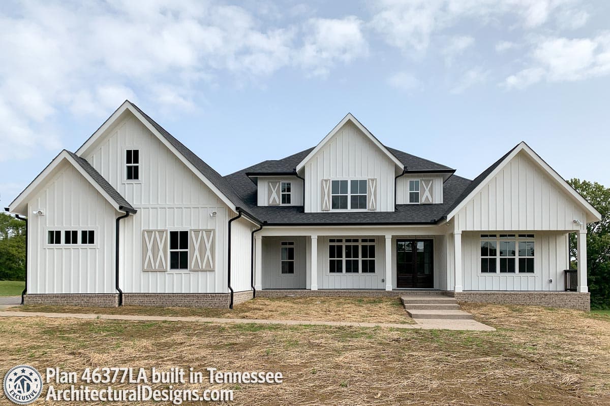 build gallery item - Exclusive Farmhouse Plan 46377LA Comes to Life in Tennessee