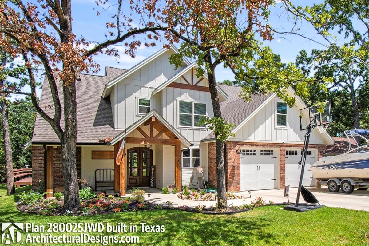 build gallery item - House Plan 280025JWD Comes to Life in Texas
