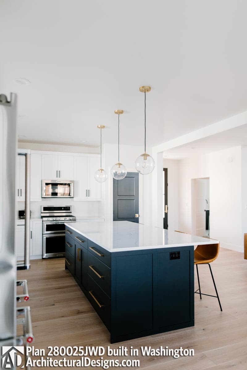 Client Photo id:  364179