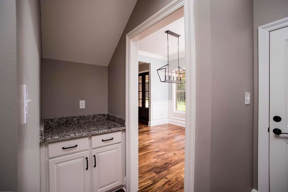 Plan 86319HH: New American House Plan with Second-Level Bonus Room - 2758 Sq Ft - Image #11 - Farmhouse, New American, Traditional