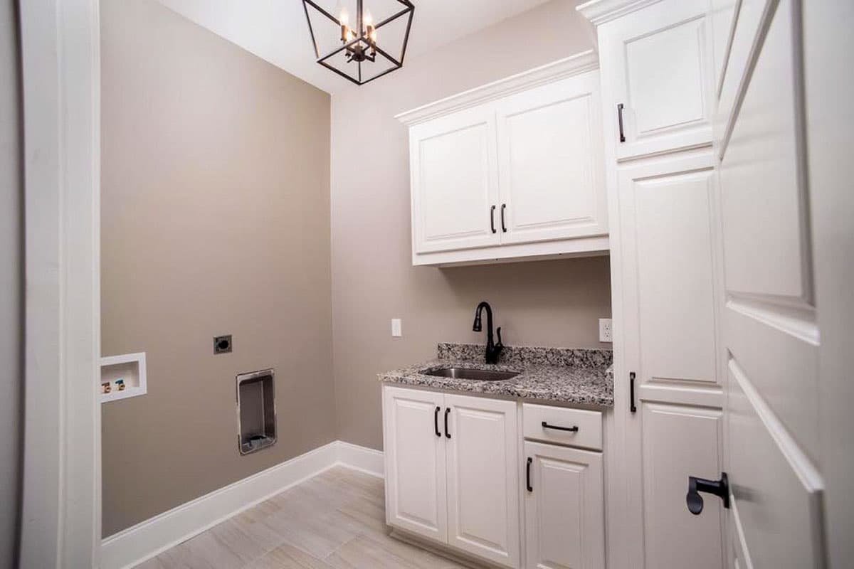 Plan 86319HH: New American House Plan with Second-Level Bonus Room - 2758 Sq Ft - Image #12 - Farmhouse, New American, Traditional