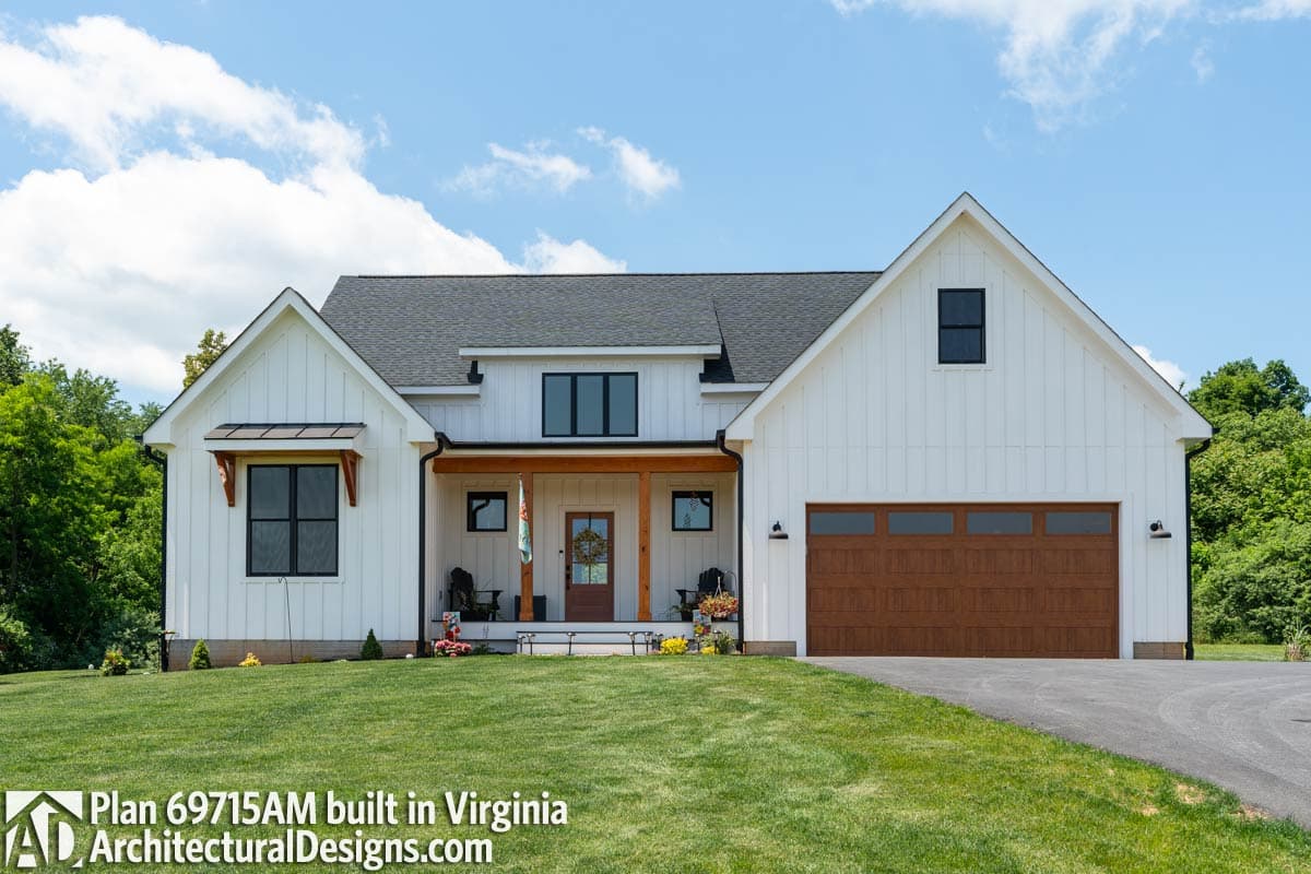 Plan 69715AM: 3-Bed New American House Plan with Vaulted Great Room - 1878 Sq Ft - Image #6 - Cottage, Country, Modern Farmhouse, New American