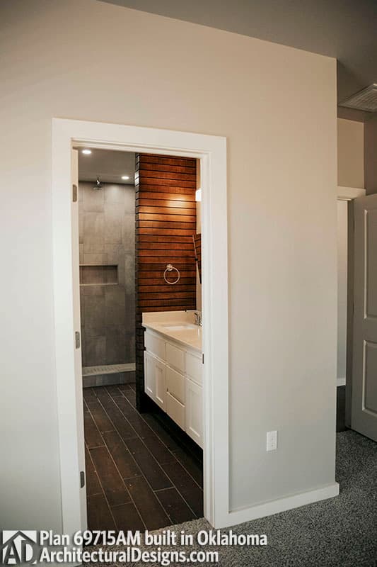 Client Photo id:  344132