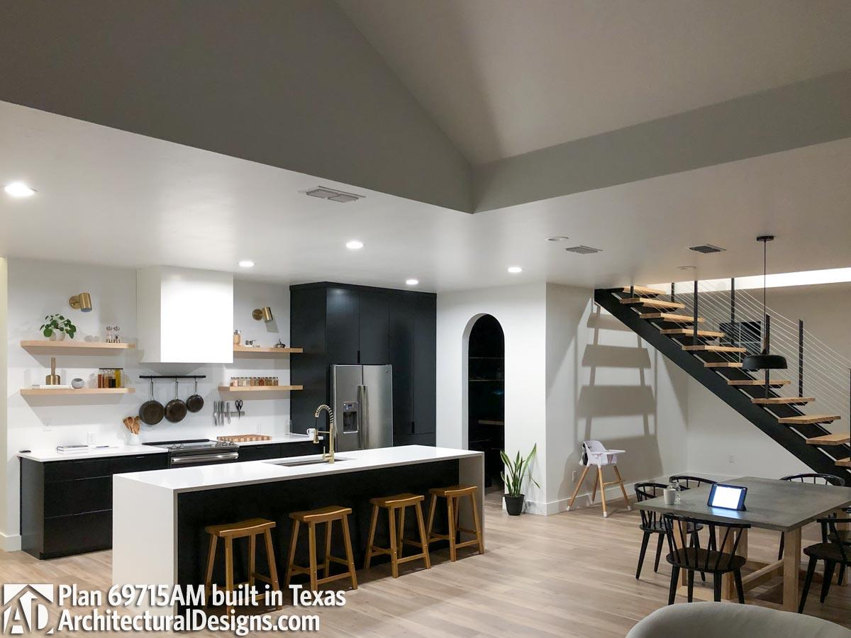 Client Photo id:  358336