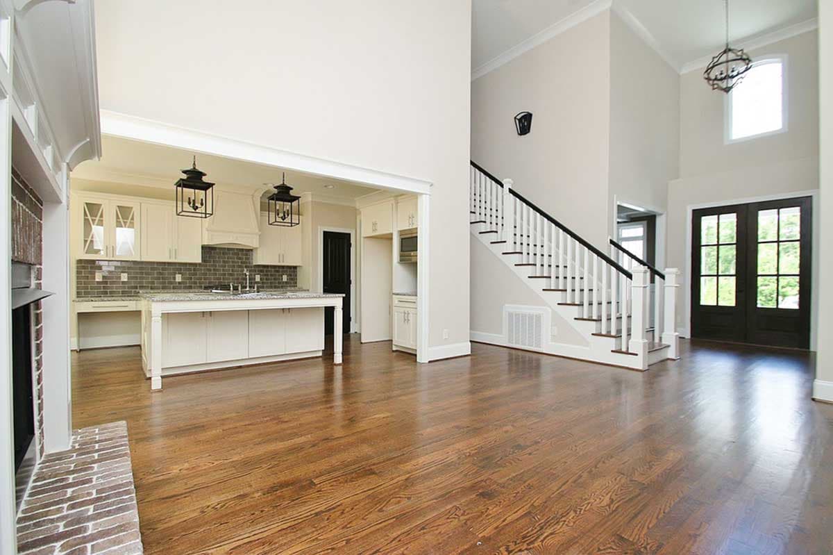 Plan 710129BTZ: 4-Bedroom House Plan with Courtyard-Entry Garage - 2419 Sq Ft - Image #4 - New American, Traditional