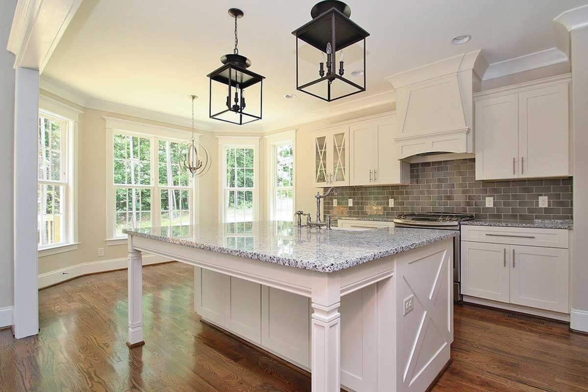 Plan 710129BTZ: 4-Bedroom House Plan with Courtyard-Entry Garage - 2419 Sq Ft - Image #7 - New American, Traditional