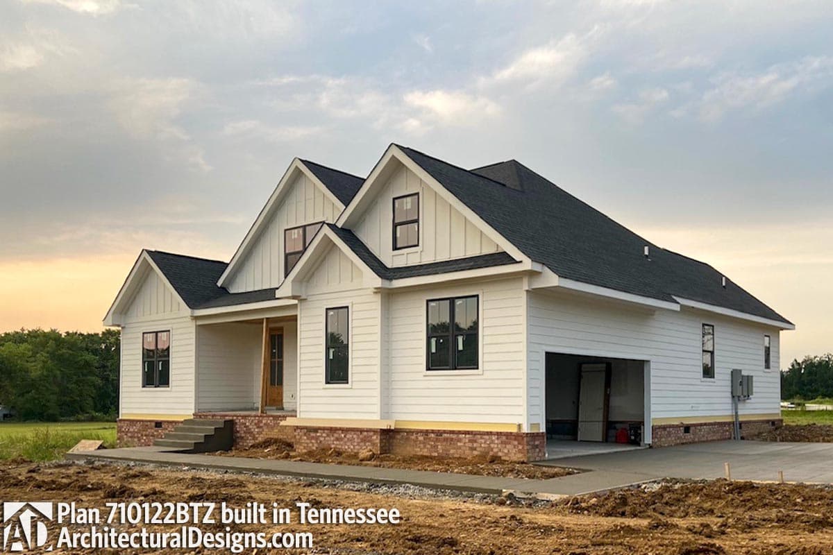 Plan 710122BTZ: Attractive House Plan with Fieldstone, Brick and Siding Exterior - Image #4 - Country, Craftsman