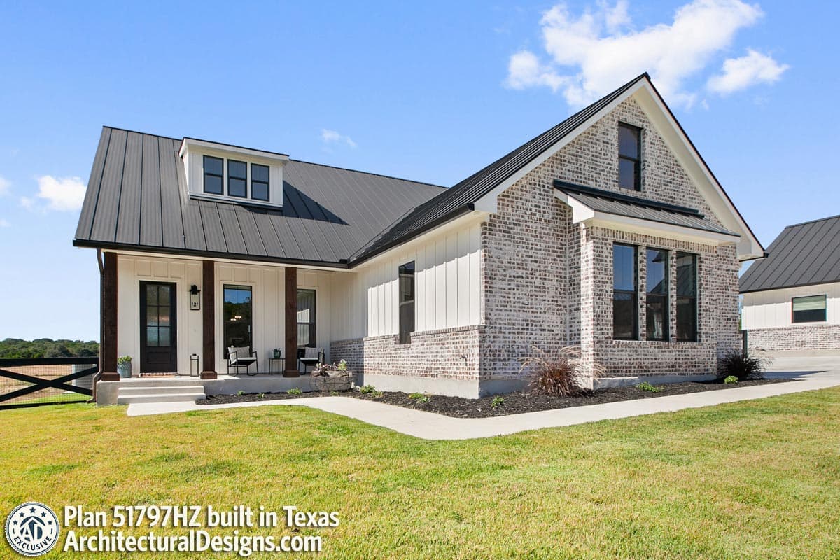 build gallery item - Exclusive House Plan 51797HZ Comes to Life in Texas