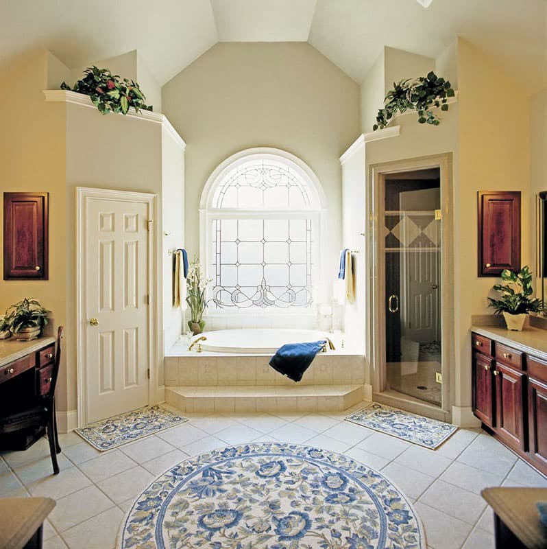 Plan 710135BTZ: Traditional House Plan with Wrapping Porch and 2-Story Family Room - Image #9 - Country, Southern, Traditional