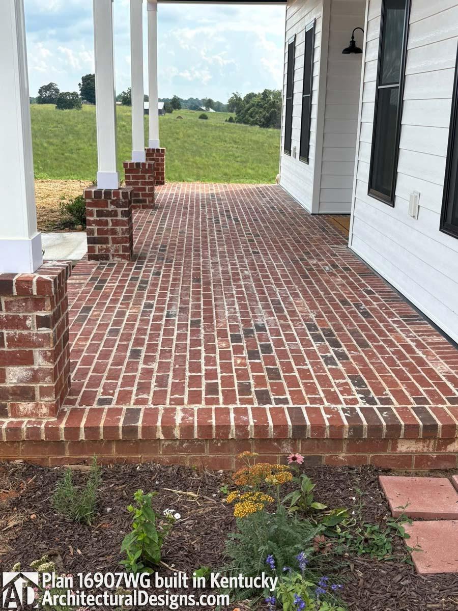 Client Photo id:  562055