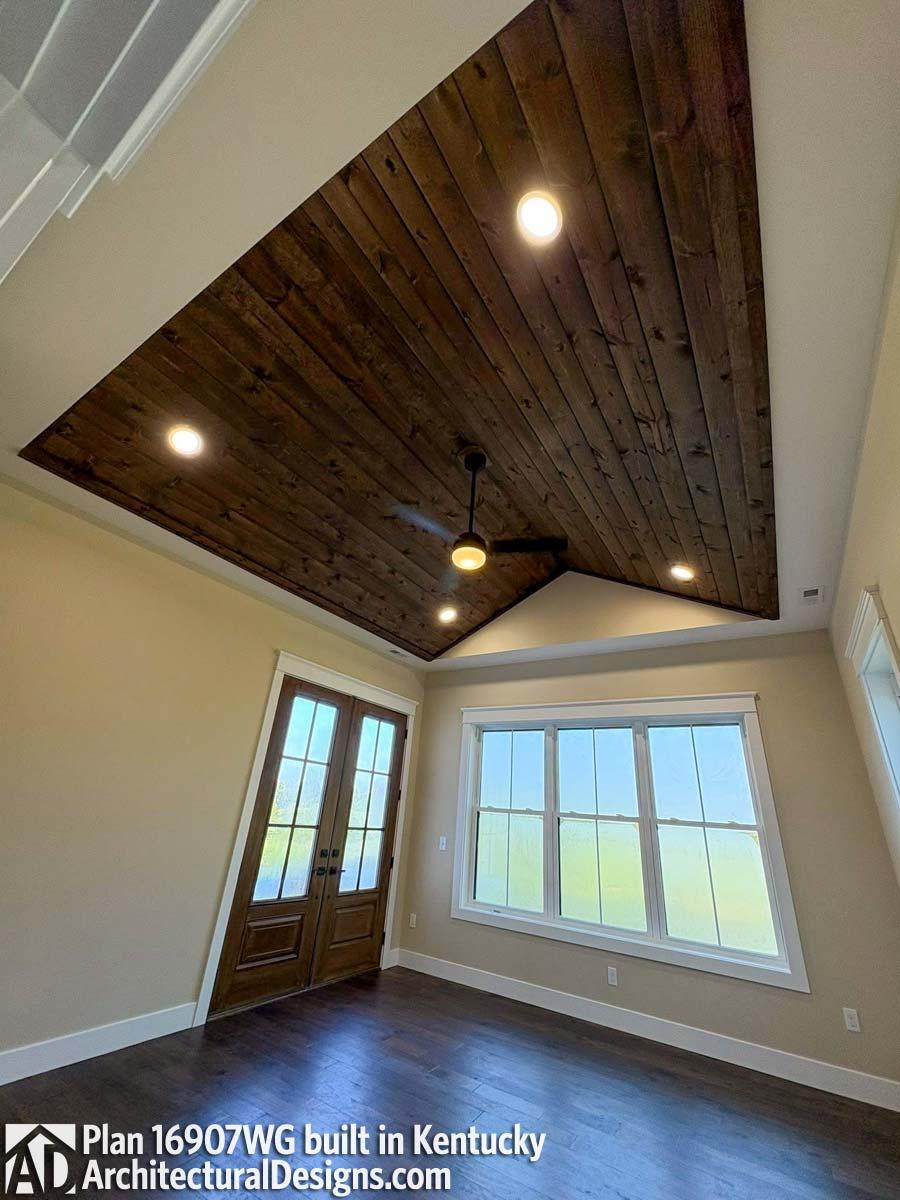 Client Photo id:  562043