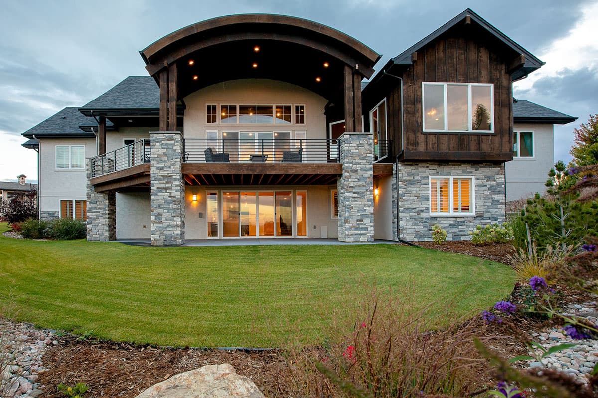 Plan 95068RW: Sprawling Mountain House Plan with Split Beds - Image #12 - Country, Mountain, New American, Northwest, Rustic