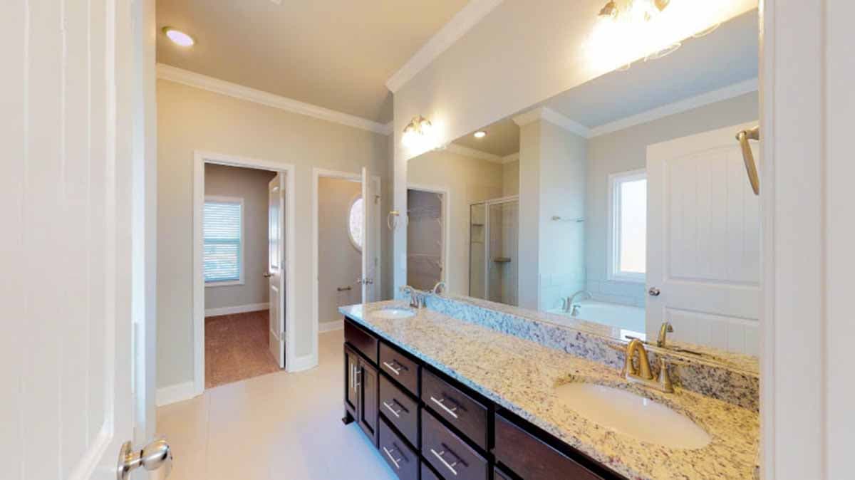 Plan 710167BTZ: 5-Bed Traditional House Plan with Angled Garage - Image #8 - Southern, Traditional